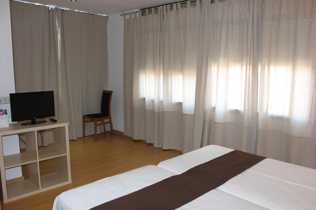 Hostal Falfes Madri Exterior foto